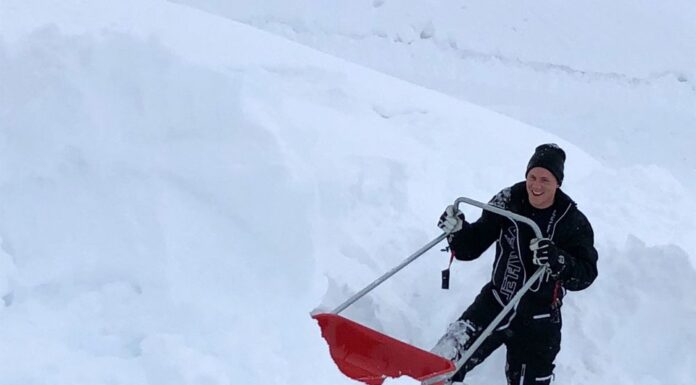 Nå kan det bli kritisk mye snø på takene